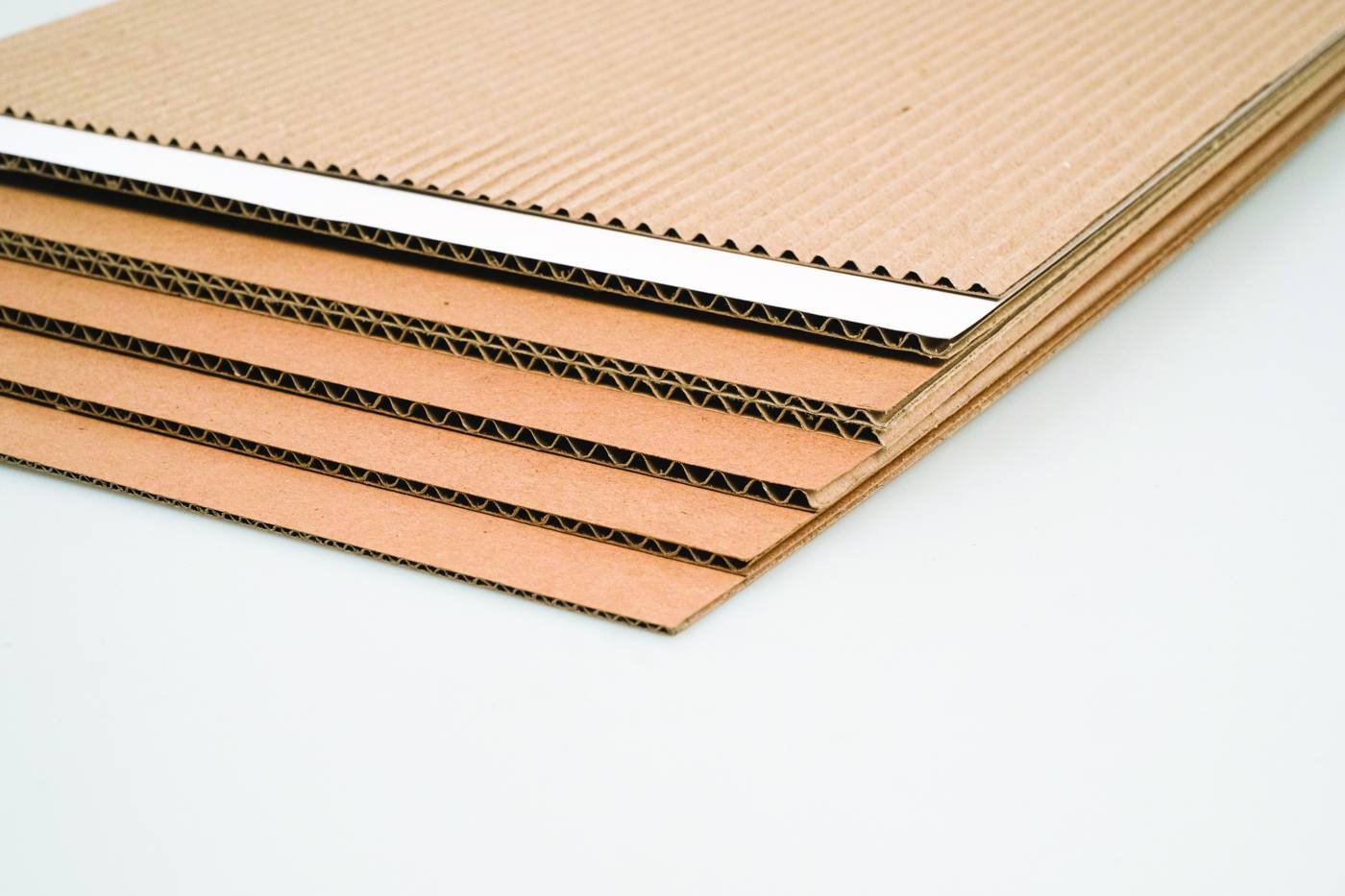Lapisan cardboard corrugated berbagai jenis flute